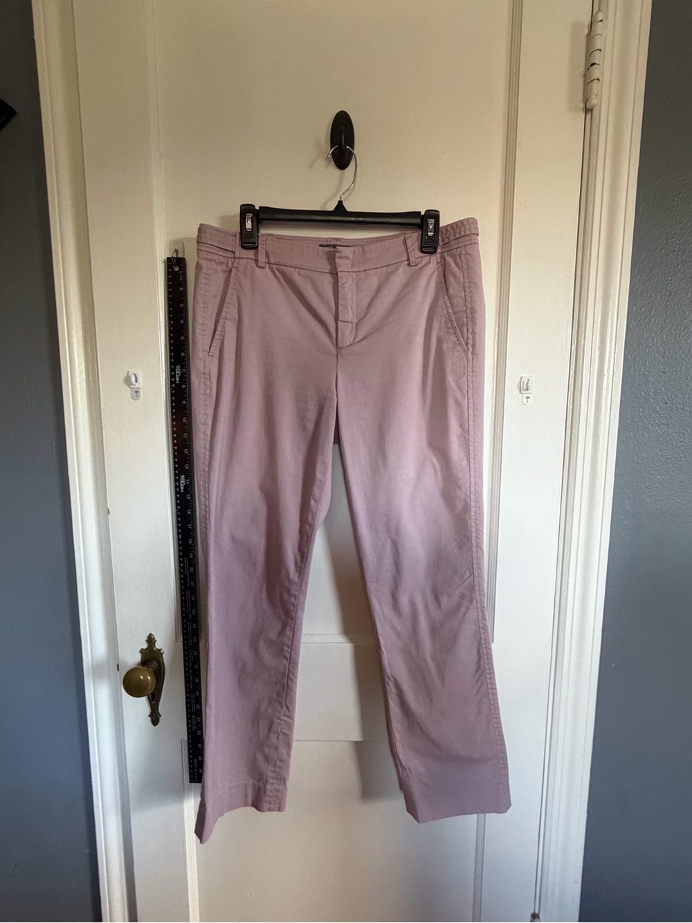 Vince Straight-Leg Pants in Mauve Pink